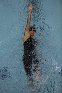 米兰体育APP-中国游泳运动员世锦赛接力项目表现抢眼，中国游泳接力夺金