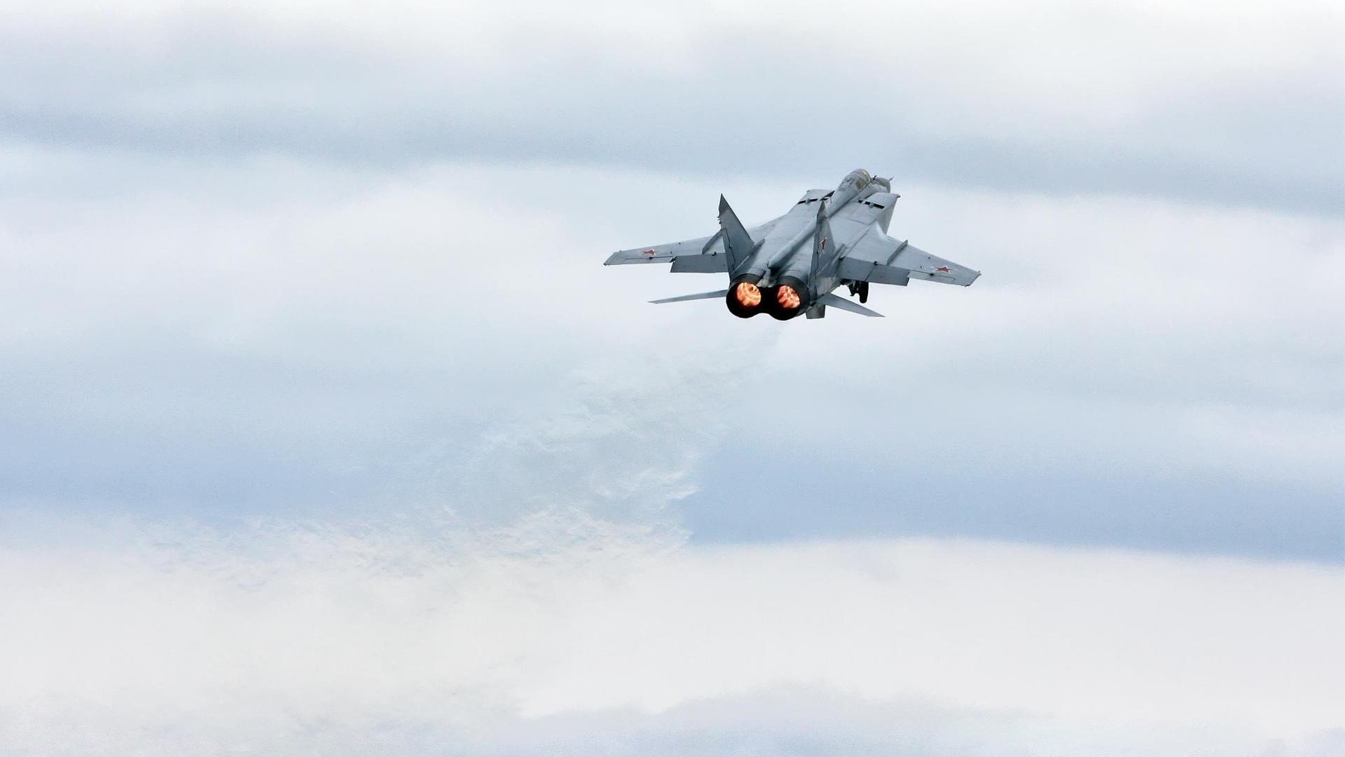 MILANSPORT入口-法甲惊险盘球：天才技巧引发疯狂欢呼，法甲盘路解析 宝哥