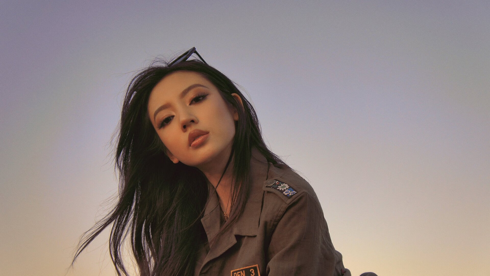 米兰体育官网-蝶泳节奏流畅中立代表队A稳步晋级，蝶泳国家队