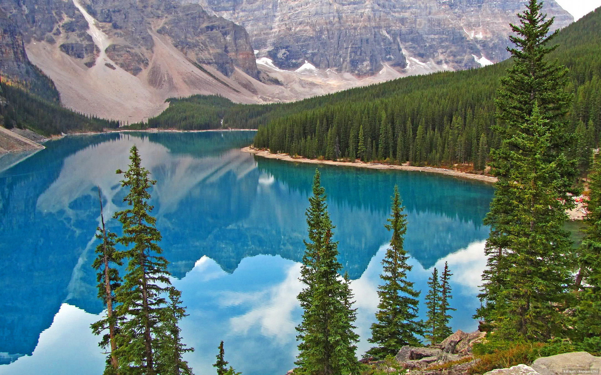 AC米兰-足球运动的科普教育走入社区，影响更多青少年，足球类活动